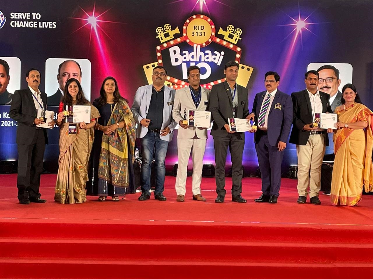 Club presidents recognised on stage at the District 3131 awards function